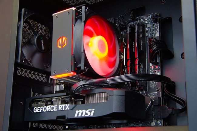 MČR Finale Pro R5 32GB 1T W11H HAL3000