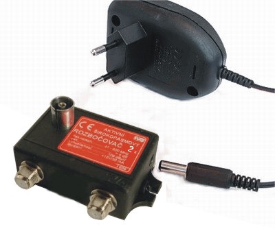 Rozbočovač aktivní 2x (1-69K) + zdroj