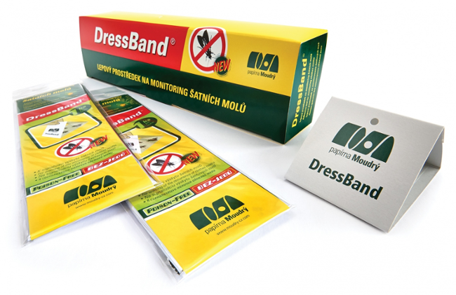 Lapač šatních molů Dressband 675174