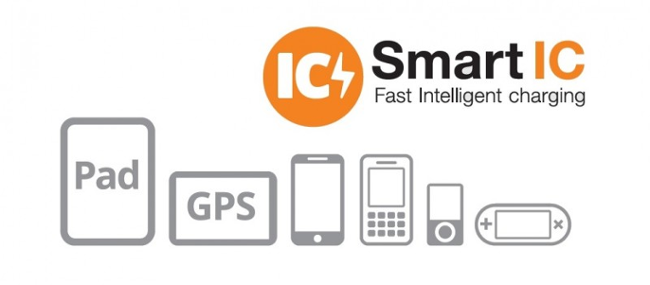 ALIGATOR iPhone/iPad 2xUSB výst. 3.4A, smart IC,černá