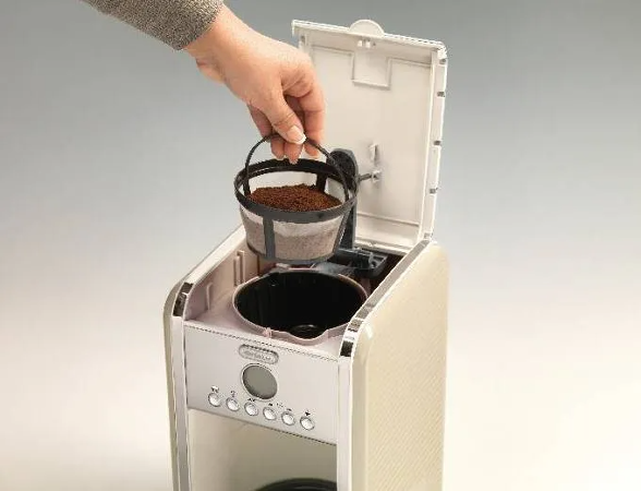 Ariete Vintage american coffee 1342/03, krémový