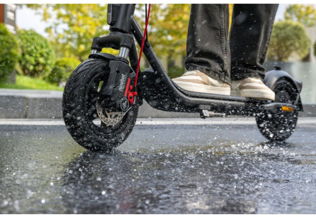 Ninebot eKickScooter F2 Pro E II Powered by Segway